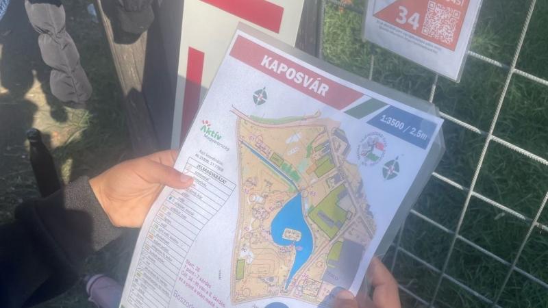 Halloweeni Lidércnyomozás: Kalandos Tájfutás Kaposváron

Fedezd fel a titokzatos Kaposvár rejtett zugait egy izgalmas, halloweeni tájfutó kaland keretében! Csatlakozz hozzánk, és merülj el a sötét éjszakában, ahol a lidércek és szellemek között kell navig