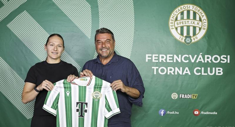 A Ferencváros új játékost szerződtetett legnagyobb ellenfelétől.