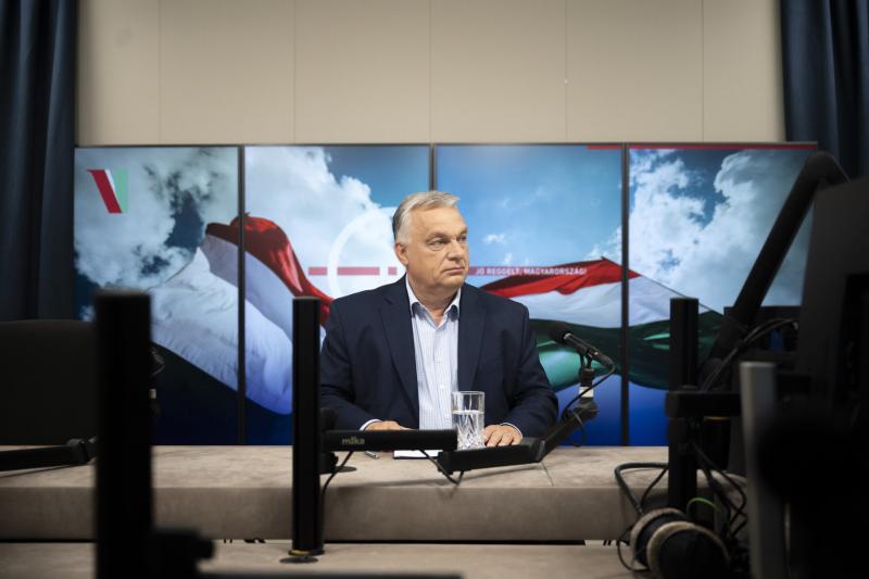 Orbán Viktor: Az ellenállás legextrémebb formáját ajánlom

Az ellenállás kérdése mindig is középpontjában állt a politikai diskurzusnak, és Orbán Viktor most egy olyan javaslattal állt elő, amely a legmerészebb formákat célozza meg. A politikai stratégiák