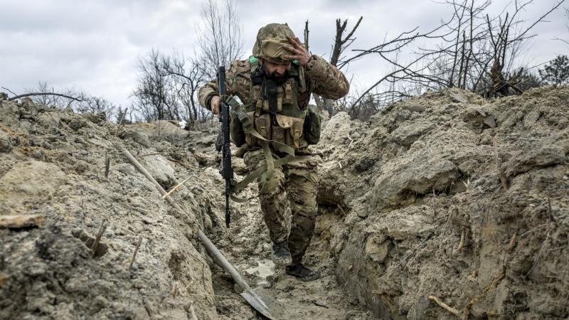 Zelenszkij Brüsszelben tárgyal Ukrajna szövetségeseivel, holnap pedig a Fehér Házba látogat, ahol Európa vezető politikai szereplőivel találkozik. Friss hírek az ukrán frontról.