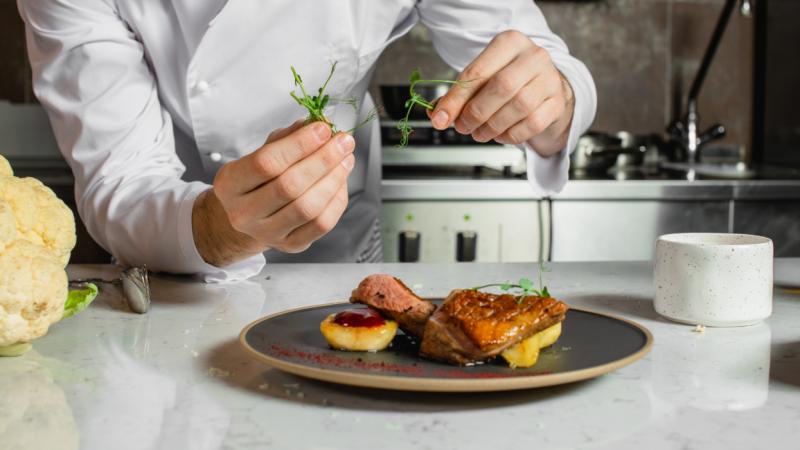 Fedezd fel a különleges élményeket megfizethető áron a legjobb éttermekben! Mostantól lehetőséged nyílik arra, hogy ínycsiklandó fogásokat kóstolj meg, anélkül, hogy a pénztárcádat megterhelnéd. Nézd meg a legfrissebb ajánlatainkat, és tudd meg, hol talál