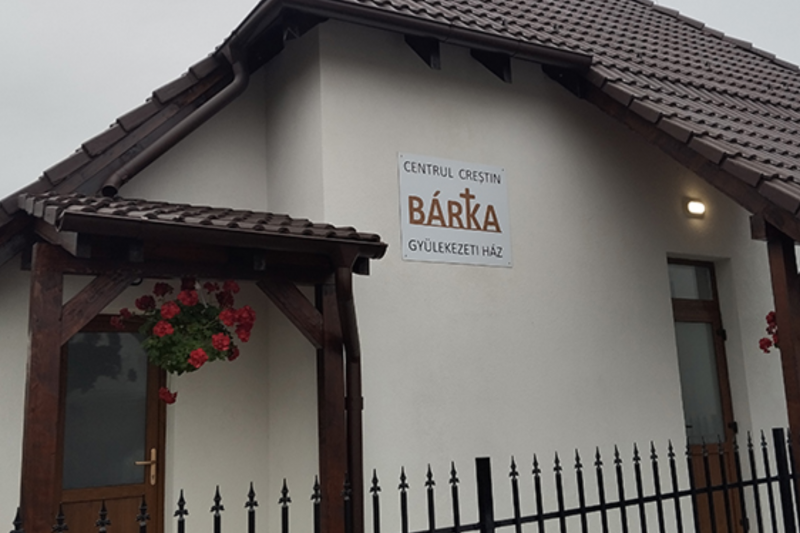 A közösségi összefogás ünnepe egy különleges alkalom, amikor az emberek együtt ünneplik a szolidaritást, a barátságot és az összetartozást. Ez az esemény lehetőséget ad arra, hogy különböző háttérrel rendelkező egyének összegyűljenek, megosszák tapasztala