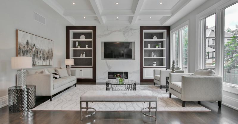 A Feng Shui tanai alapján a pénz vonzásának érdekében érdemes bizonyos lépéseket tenni a lakásban. Ha tudatosan alakítod ki otthonod energetikai terét, az segíthet a gazdagság és a bőség beáramlásában. Érdemes figyelmet fordítani a helyiségek elrendezésér