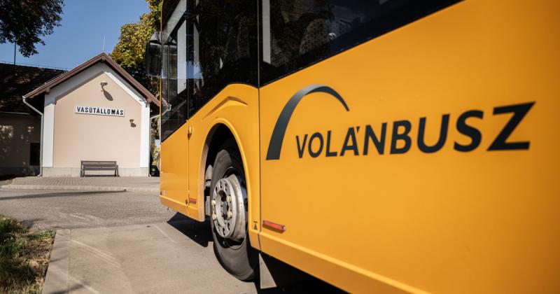 Busszal a reménytelenség határvonalán: elkísértük a megszűnt nagykereki vasútvonal utolsó vonatát.