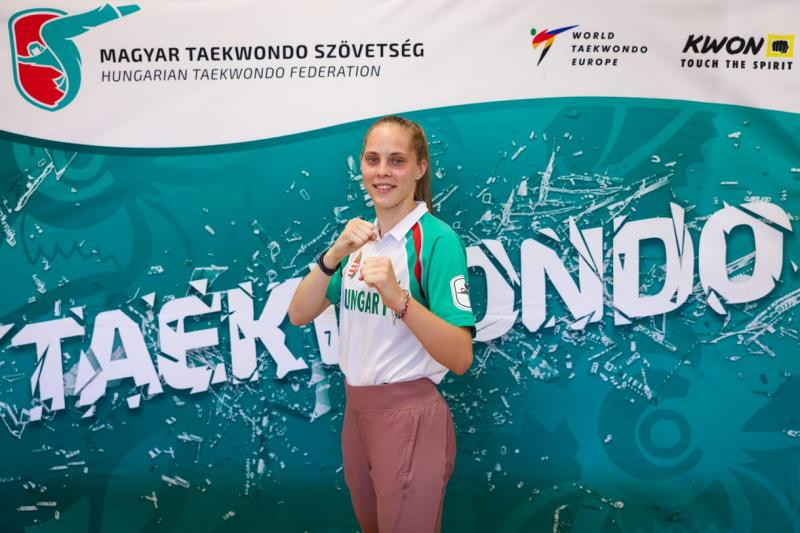 Márton Luana a 67 kilogrammos súlycsoportban világbajnoki címet szerzett taekwondóban!