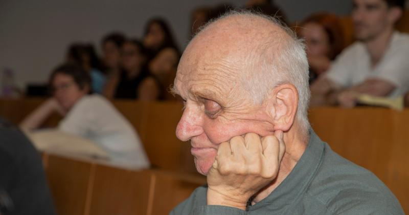 Kreatív Online - Elhunyt György Péter, a neves esztéta, médiakutató és egyetemi oktató.